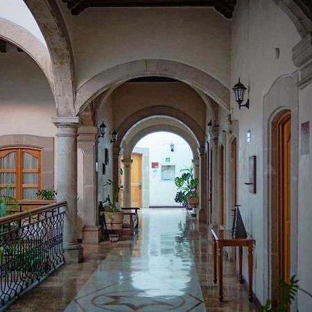 דורנגו Hostal De La Monja מראה חיצוני תמונה