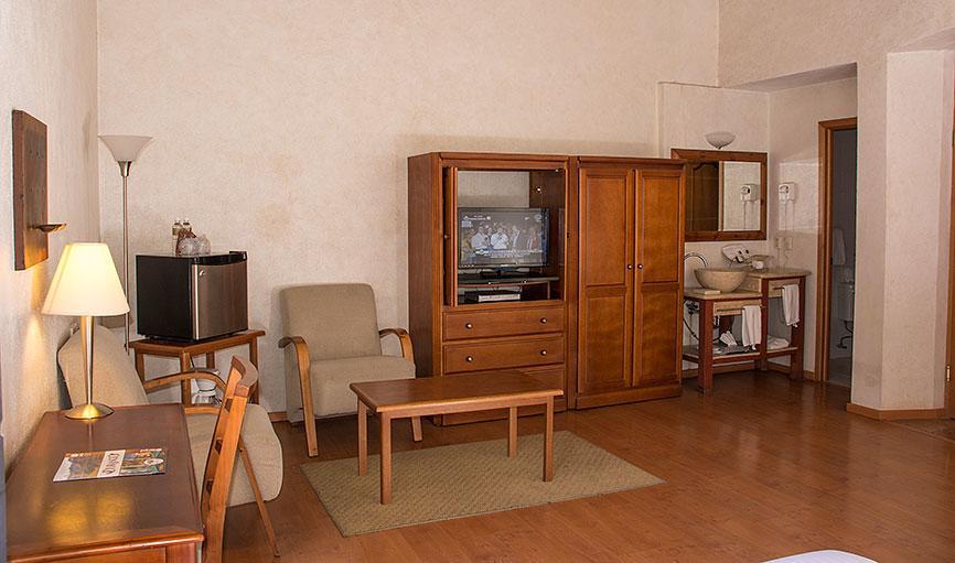 דורנגו Hostal De La Monja מראה חיצוני תמונה