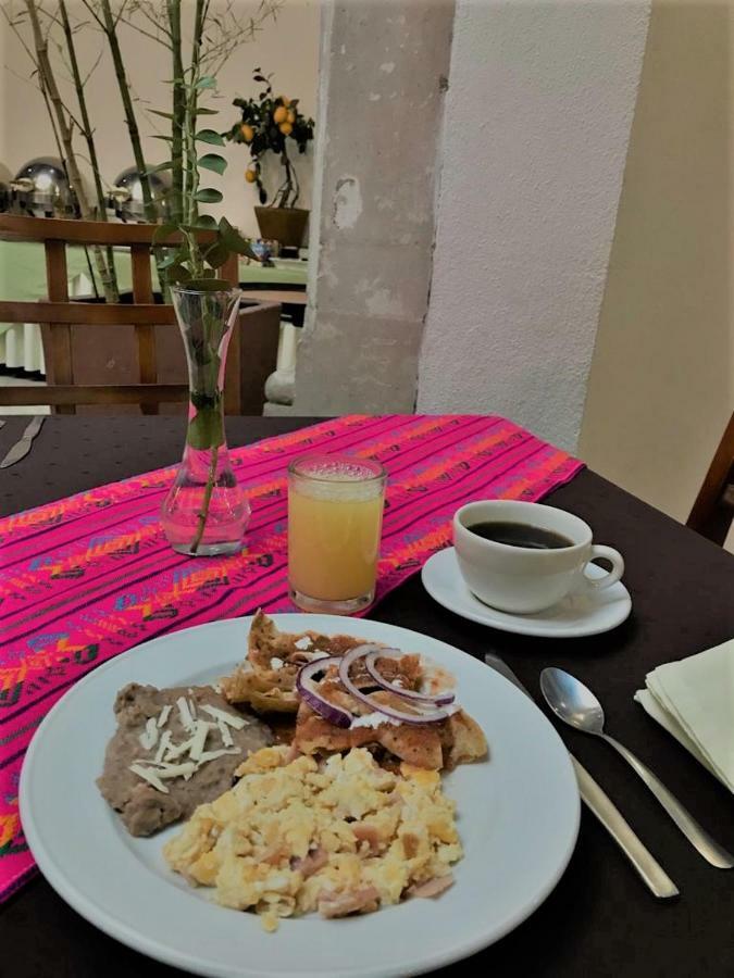דורנגו Hostal De La Monja מראה חיצוני תמונה