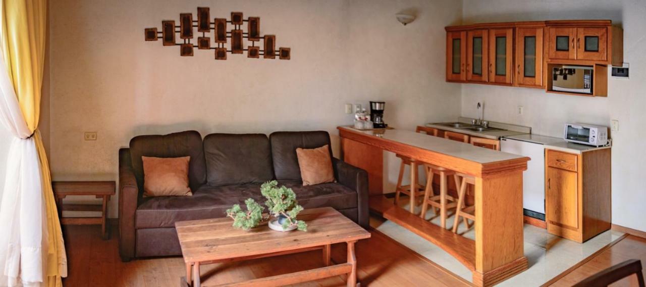 דורנגו Hostal De La Monja מראה חיצוני תמונה