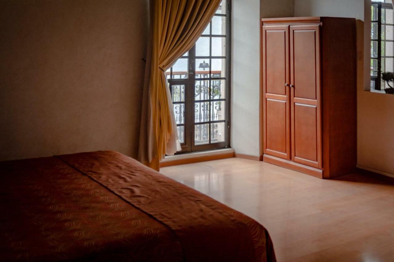 דורנגו Hostal De La Monja מראה חיצוני תמונה